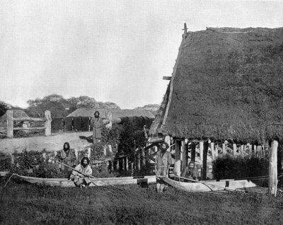 Natuals of Jesso Island v Japonsku zde of Aborigines photo by John Lawson Stoddard (1850 1931) Traveler and Conferencier Vzdělávací publikace pro -Chicago (č/b foto) od John Lawson Stoddard