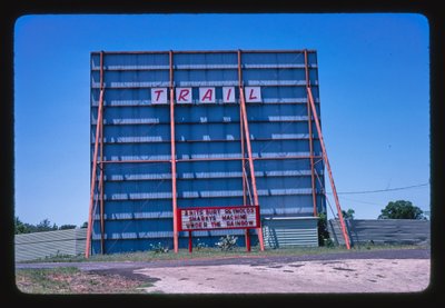 Trail Drive-In, Athens, Texas, USA od John Margolies