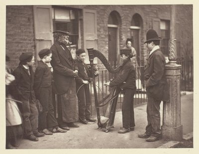 Halianští pouliční hudebníci od John Thomson