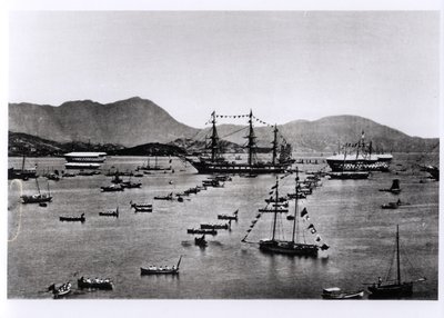Pohled na přístav v Hong Kongu z knihy „Illustrations de la Chine et de ses Habitants“ od J. Thomsona, publikované v roce 1873 od John Thomson