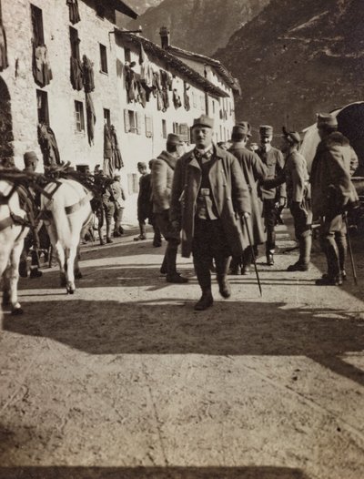 Album "Moje světová válka - vzpomínky na jihozápadní frontu v Korutanech, Itálie, Trentino-Alto Adige) 31.3.1915-12.11. 1918 - Josef Zohles Vídeň ": vojáci v Chiusaforte (b/ od Josef Zohles