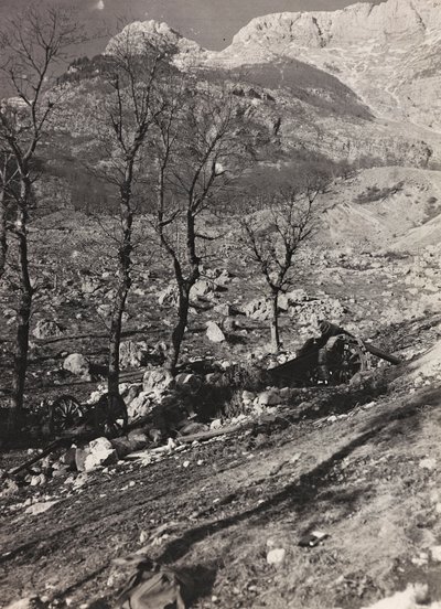 Album "Moje světová válka - vzpomínky na jihozápadní frontu v Korutanech, Itálie, Trentino-Alto Adige) 31.3.1915-12.11. 1918 - Vídeň Josefa Zohleho ": válečná zóna (č/b foto) od Josef Zohles