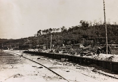 Album "Moje světová válka - vzpomínky na jihozápadní frontu v Korutanech, Itálie, Trentino-Alto Adige) 31.3.1915-12.11. 1918 - Josef Zohles Vídeň ": kolejová a vojenská vozidla od Josef Zohles