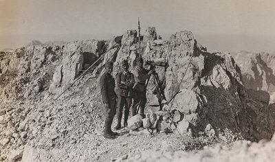 Album "Moje světová válka - vzpomínky na jihozápadní frontu v Korutanech, Itálie, Trentino-Alto Adige) 31.3.1915-12.11. 1918 - Vídeň Josefa Zohleho ": rakouský arcivévoda Ferdina od Josef Zohles