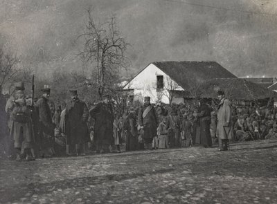 Album "Moje světová válka - vzpomínky na jihozápadní frontu v Korutanech, Itálie, Trentino-Alto Adige) 31.3.1915-12.11. 1918 - Josef Zohles Vídeň ": zajatci (č/b foto) od Josef Zohles