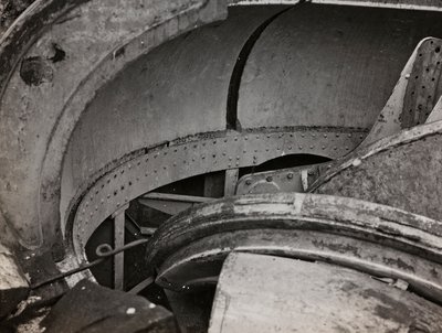 Album "Meine weltkriegs - Erinnerungen Jihozápadní fronta (Korutany, Itálie, Jižní Tyrolsko) (Moje světová válka - vzpomínky na jihozápadní frontu v Korutanech, Itálie, Trentino-Alto Adige) 31/03/1915-12/11/ 1918 - Josef Zohles Wien ": trosky kupole Fort od Josef Zohles