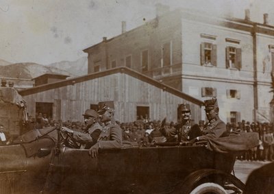 Album "Moje světová válka - vzpomínky na jihozápadní frontu v Korutanech, Itálie, Trentino-Alto Adige) 31.3.1915-12.11. 1918 - Vídeň Josefa Zohleho ": Císař Karl v Trentu (čb. od Josef Zohles