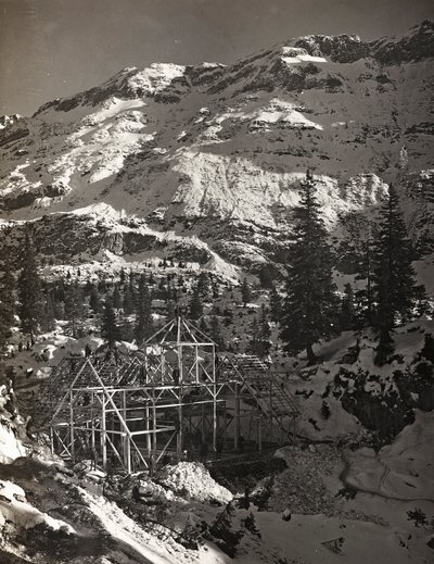 Album "Moje světová válka - vzpomínky na jihozápadní frontu v Korutanech, Itálie, Trentino-Alto Adige) 31.3.1915-12.11. 1918 - Josef Zohles Vídeň ": stavební konstrukce (čb. od Josef Zohles