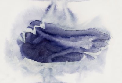 Jemná indigo abstrakce od Joshua Hoskins