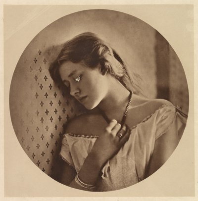 Ellen Terryová ve věku šestnácti let od Julia Margaret Cameron