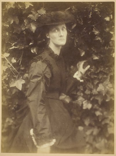 Paní Herbert Duckworth, září 1874. od Julia Margaret Cameron