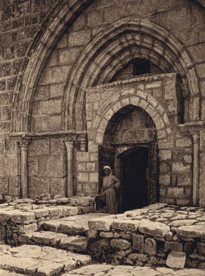 Jeruzalém, kostel Hrobu Panny Marie, Portál (č/b foto) od Karl Grober