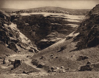 Wadi en-Nar (černobílá fotografie) od Karl Grober