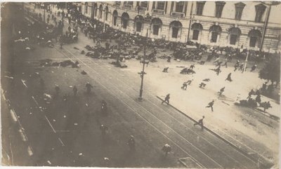 Vládní jednotky střílející na demonstranty, 4. července 1917, 1917 od Karl Karlovich Bulla