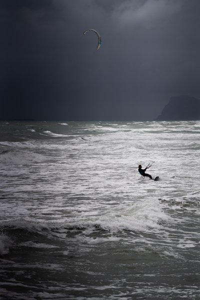 Silver Surfing, 2021 (foto) od Katha Wood