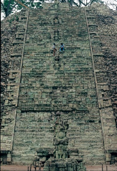Copan, Hieroglyfické schodiště, Chrám 26, Mayové, Honduras, La Ruta Maya od Kenneth Garrett