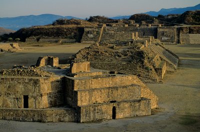 Olmékové; Monte Alban; Oaxaca; Mexiko, Danzante; Zapotékové od Kenneth Garrett