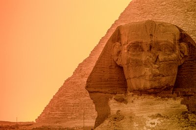 Západ slunce na náhorní plošině v Gíze a pyramidy, Egypt,Stará říše,Sfinga od Kenneth Garrett