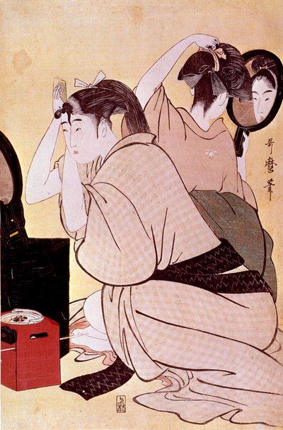 Dvě ženy mají své účesy: jedna se na sebe dívá na miroi, zatímco druhá češe japonský tisk Utamaro Kitagawa (1753-1806). Slunce. 0,38 x 0,25 m. 1794-1795. Paříž, Guimetovo muzeum, Národní muzeum asijského umění od Kitagawa Utamaro