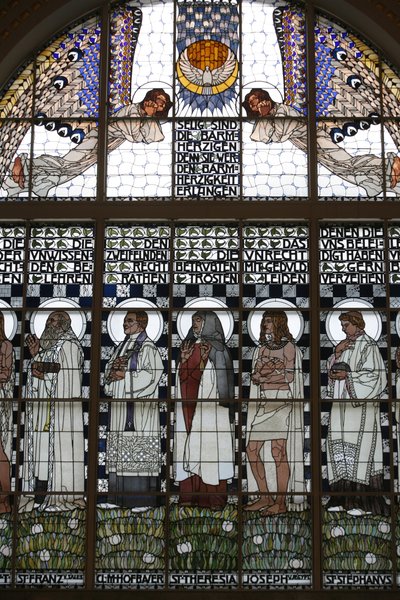 vitráže kostela Am Steinhof (kostel Leopold), Vídeň, Rakousko (foto) od Koloman Moser
