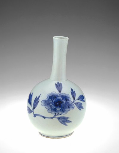 Láhev Punwon ware, provincie Kyonggido, období Chosan (porcelán s kobaltovým pigmentem pod čirou bezbarvou glazurou) od Korean School