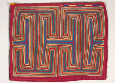 Shirt Panel (mola), cca 1950 (aplikovaná bavlna) od Kuna Indian Culture