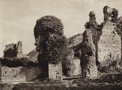 Itálie: Ruiny Ninfa (černobílá fotografie) od Kurt Hielscher