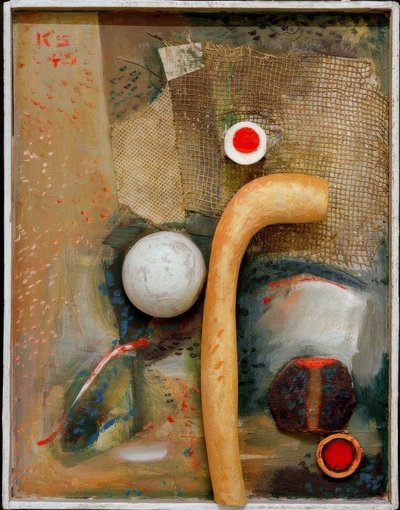 Fredlyst se žlutou umělou kostí od Kurt Schwitters