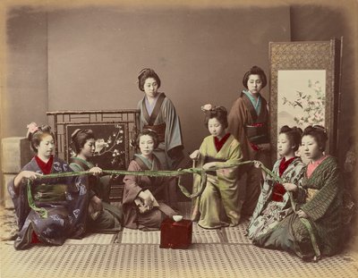 (Konkonchiki) Japonská dívka hraje hru, c.1880 od Kusakabe Kimbei