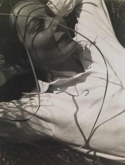 Portrét Ellen Frankové od Laszlo Moholy-Nagy