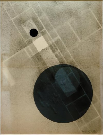 Barva ve spreji s modrým diskem od Laszlo Moholy-Nagy