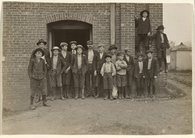 [Polední hodina, King Mfg. Co., Augusta, Georgia] od Lewis W. Hine