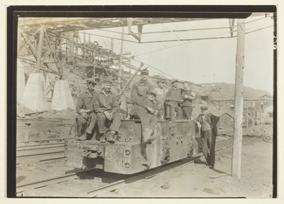 Bez názvu (Poměrně moderní uhelný důl, elektrifikovaný, ve východní Pensylvánii) od Lewis Wickes Hine