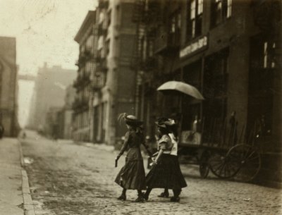 Dělníci ze Salvanovy továrny na léky na Olive Street v St. Louis, Missouri od Lewis Wickes Hine