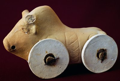 Zvířátko na kolečkách, terakotová dětská hračka, kurzíva civilizace od Unbekannt Unbekannt
