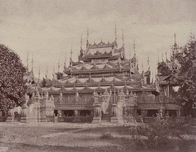 Amerapoora: Maha-oung-meeay-liy-mhan Kyoung od Linnaeus Tripe