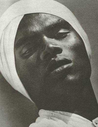 Hlava Ramana (černobílá fotografie) od Lionel Wendt