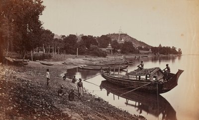 Lodě v Avě, Barma bw photo od Lord Henry Rawlinson