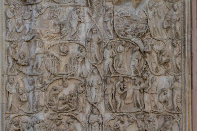 Jesseho strom a mesiášská proroctví, Příběhy Genesis, basreliéfy od Lorenza Maitaniho (před 1275-1330), druhý sloup, průčelí katedrály Orvieto, Umbrie, Itálie od Lorenzo Maitani