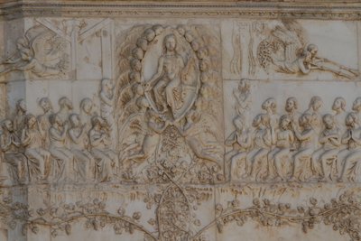 Scény posledního soudu, Příběhy apokalypsy, basreliéfy Lorenza Maitaniho (před 1275-1330) a asistentů, čtvrtý pilíř, průčelí katedrály Orvieto, Umbrie, Itálie od Lorenzo Maitani