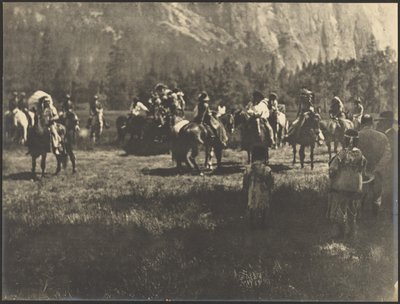 [Skupina na koních včetně původních obyvatel Ameriky v tradičním oblečení] od Louis Fleckenstein