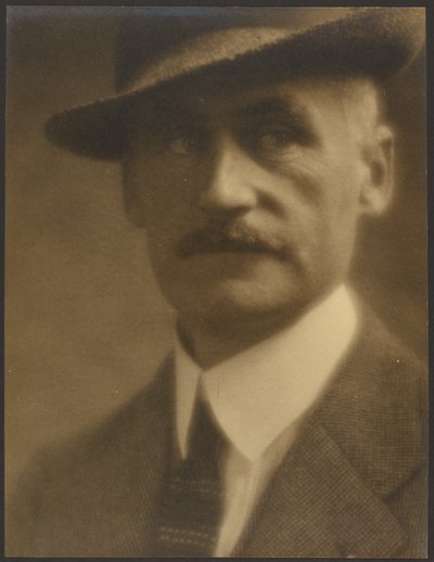 [Portrét muže se slaměným kloboukem] od Louis Fleckenstein