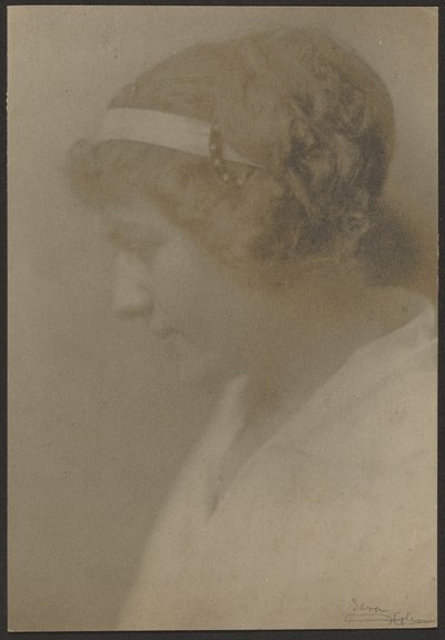 [Sara Holin] od Louis Fleckenstein