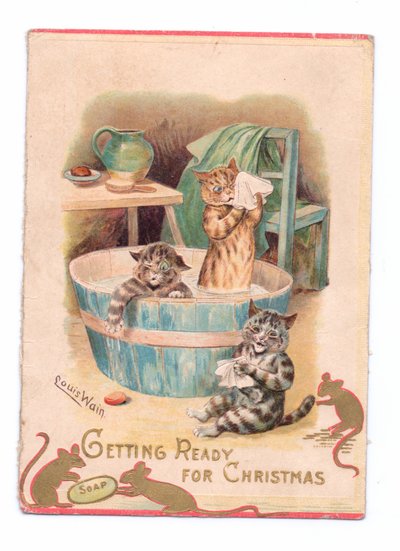Viktoriánská vánoční pohlednice se dvěma kočkami ve vaně, zatímco si dvě myši hrají s mýdlem, cca 1880. od Louis Wain