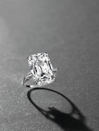 Elegantní prsten (platina a diamant) od Manuel Cusí