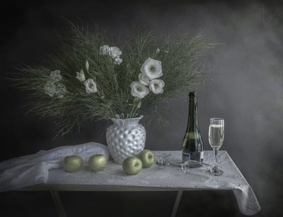 Květiny a šampaňské od Margareth Perfoncio
