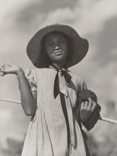 Dcera cajunské rodiny se vrací domů po rybaření v řece Cane, Melrose, Louisiana od Marion Post Wolcott