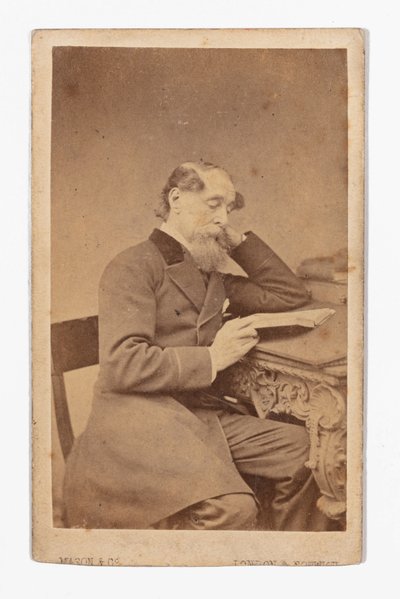 Carte-de-visite Charlese Dickense od Mason & Co od Mason and Co.