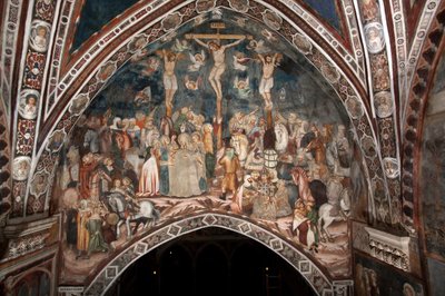 Freska ukřižování Mistra Sacro Speco. 14. století. Vyšší církev. Klášter Saint Benedetto (Sacro Speco), Subiaco (Řím), Itálie od Master Trecentesco of Sacro Speco School