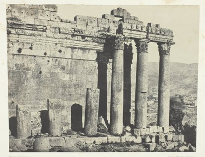 Baalbeck (Heliopolis), Jupiterův chrám, západní fasáda; Sýrie od Maxime Du Camp